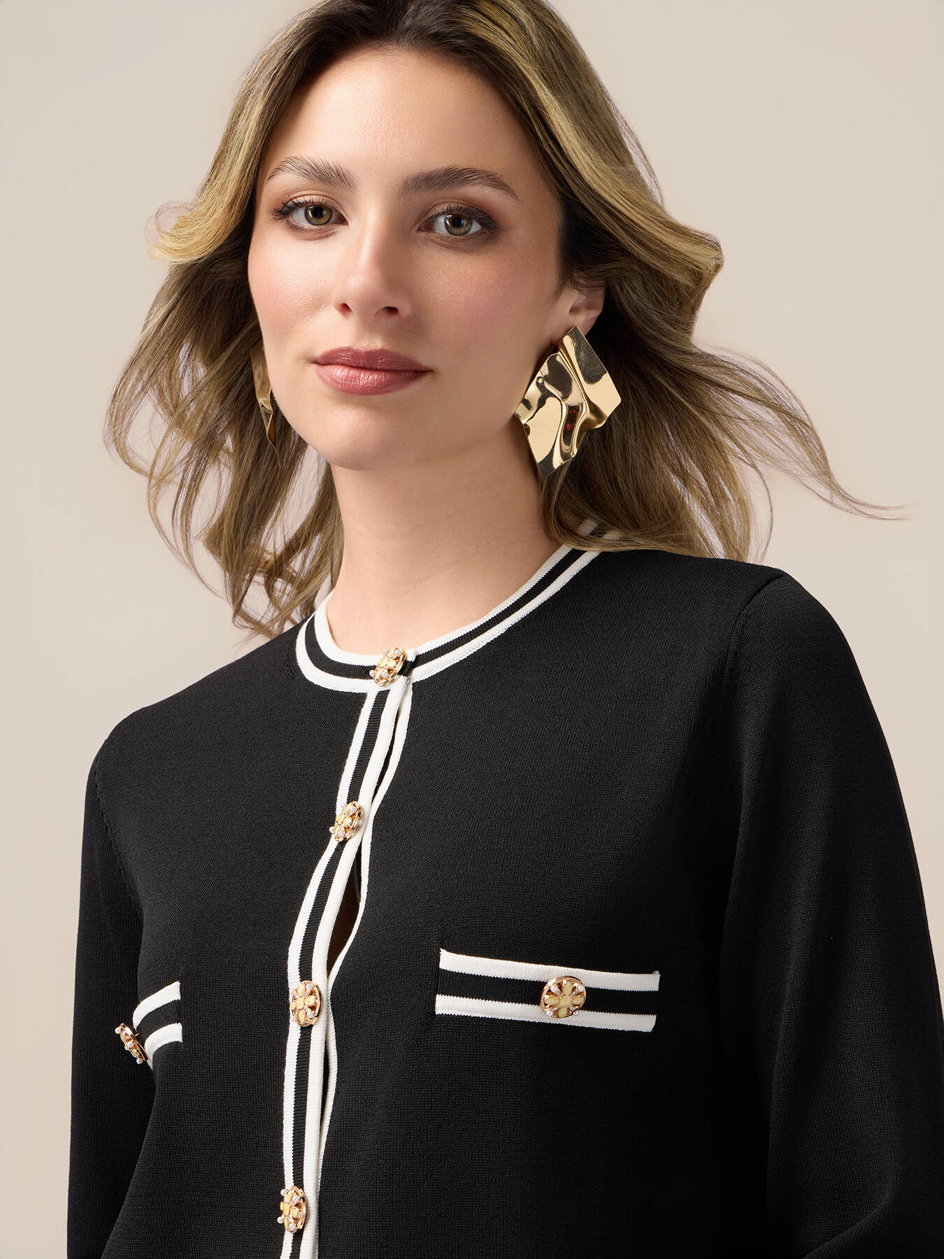 Cardigan ad effetto giacca image number 2