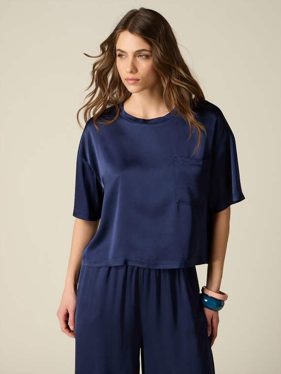 Boxy blouse in viscose satin