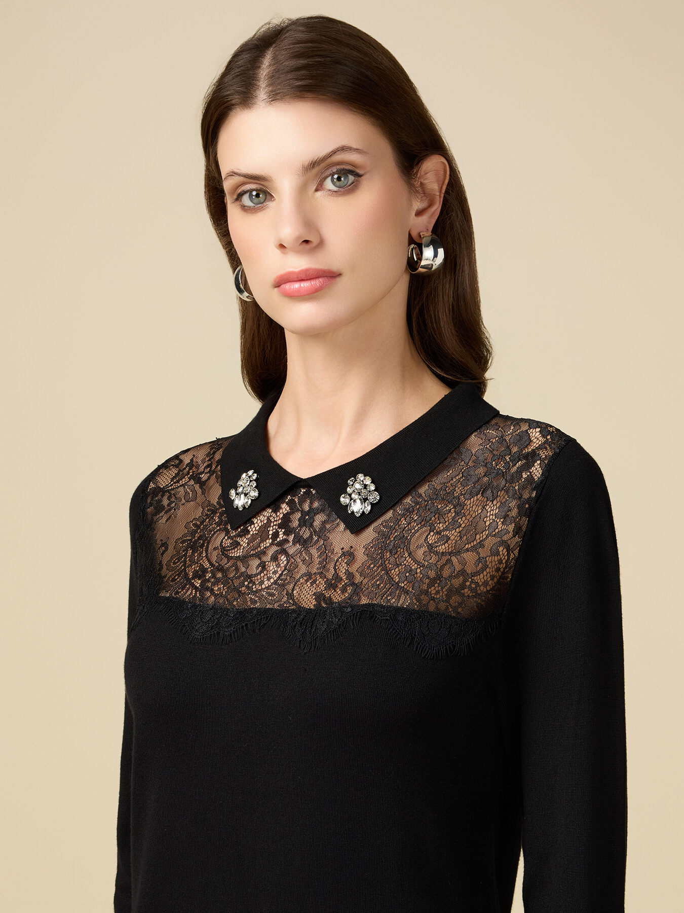 Strickkleid mit Spitze und Steinen image number 2