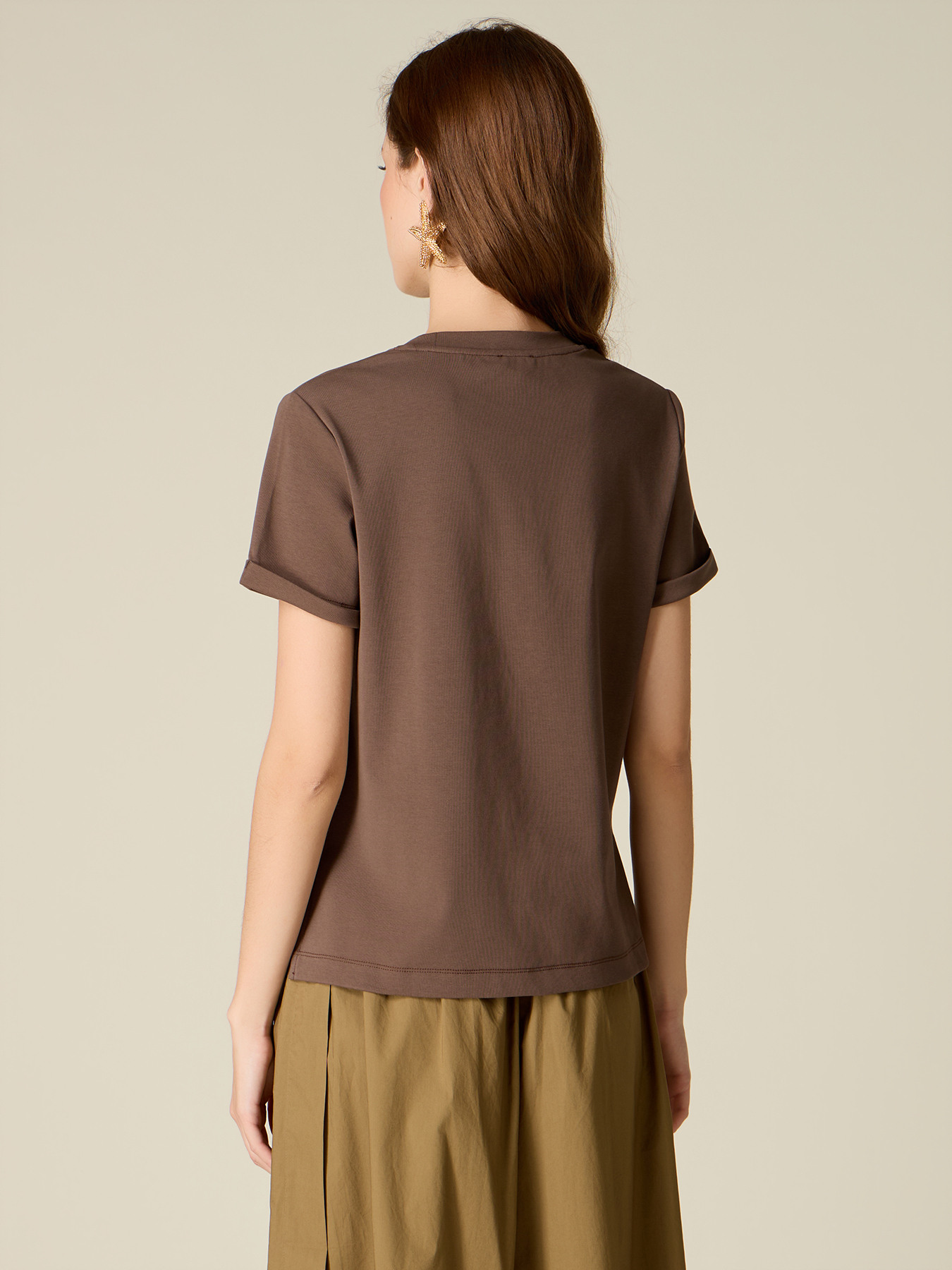 T-Shirt mit Juwelen-Schriftzug-Stickerei image number 1