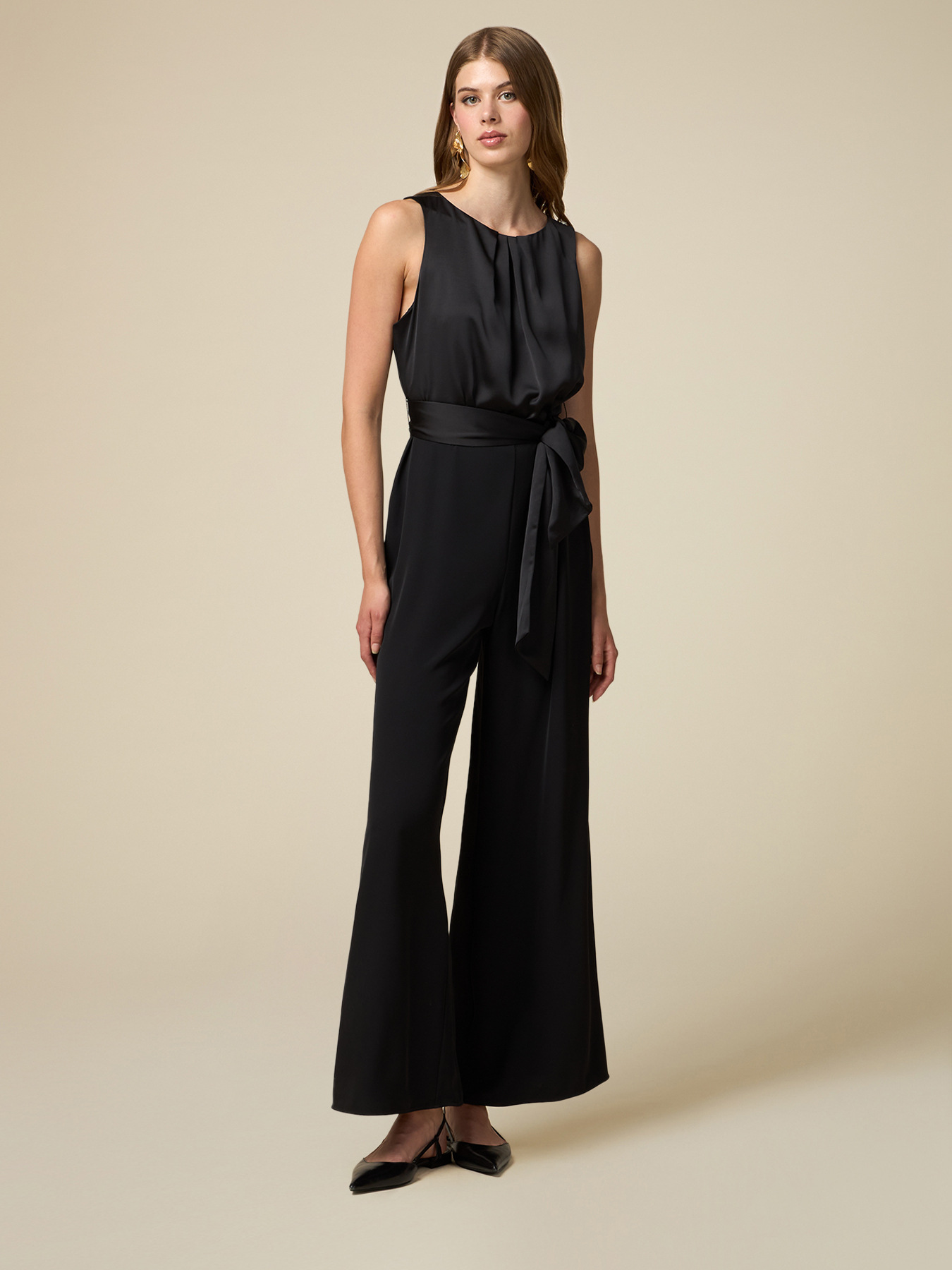 Dual-fabric jumpsuit image number 0