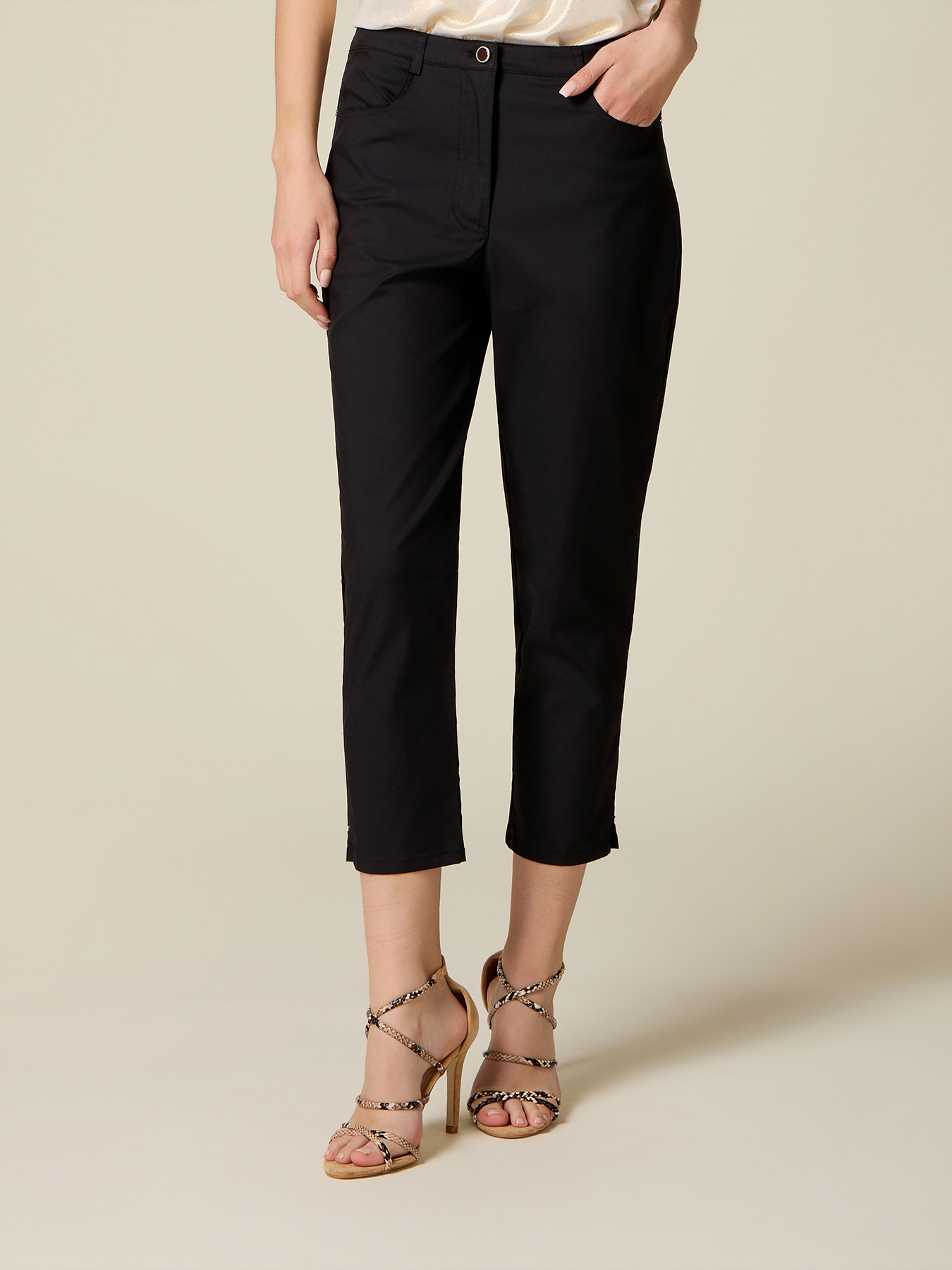 Cotton blend capri pants image number 3
