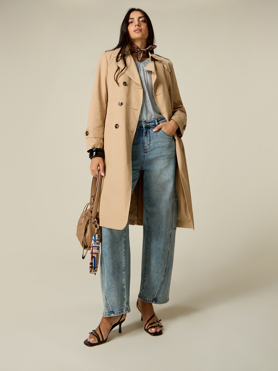 Barrel jeans with cargo details