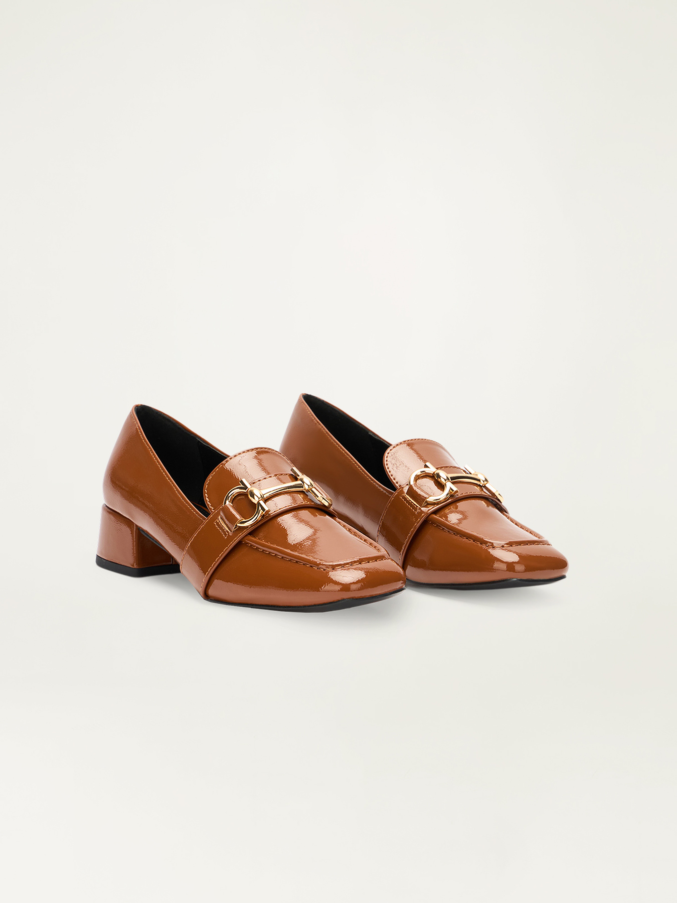 Mocassins vernis image number 1