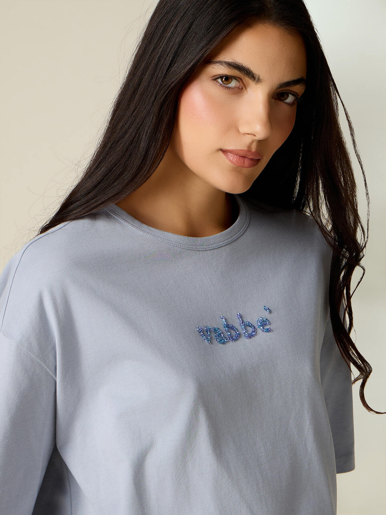 T-shirt con ricamo lettering image number 2