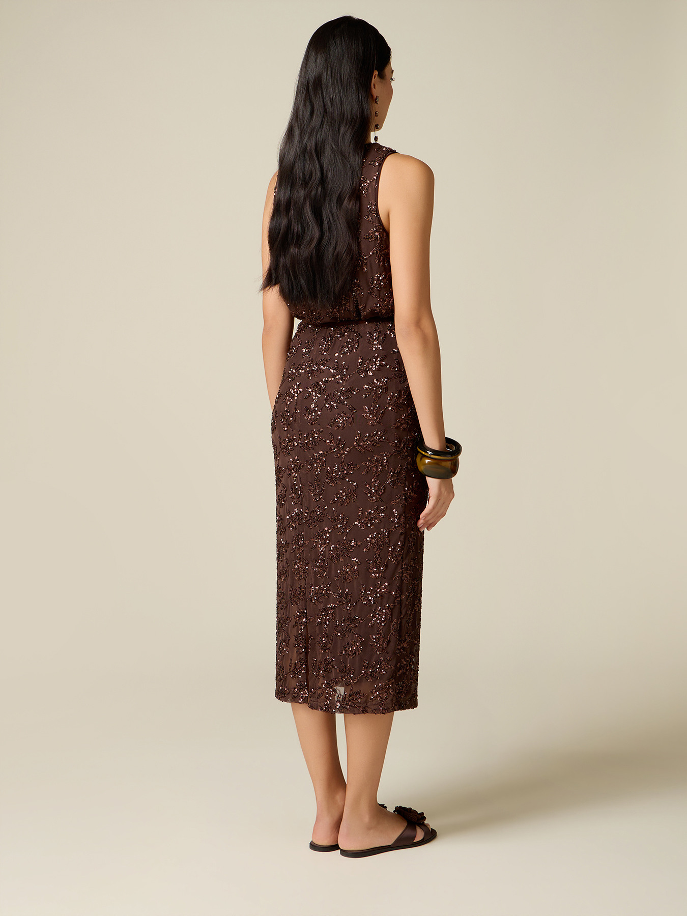 Pencil skirt in sequined tulle image number 1