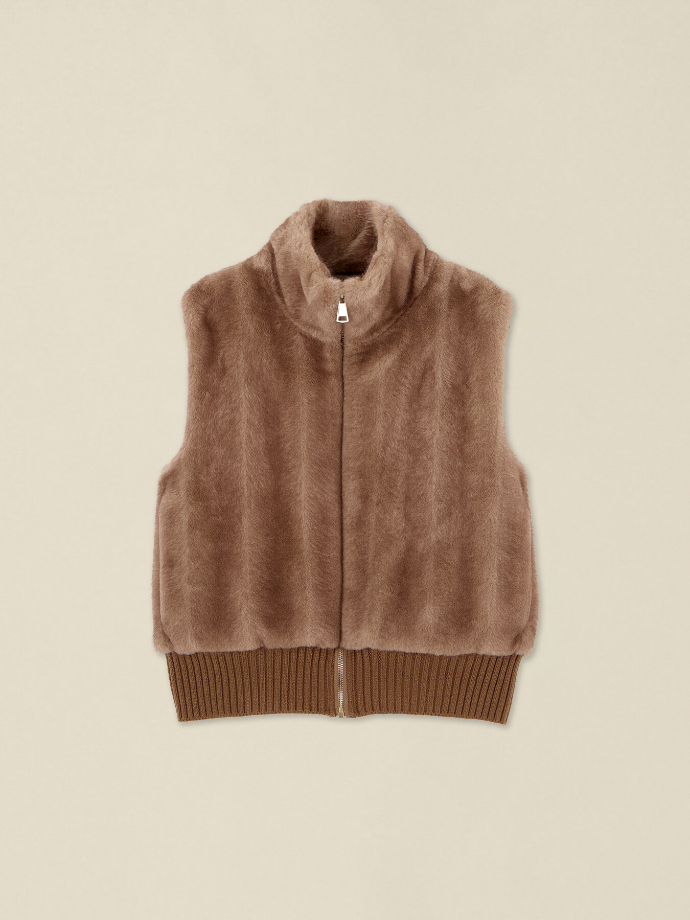 Faux fur high-neck gilet image number 3