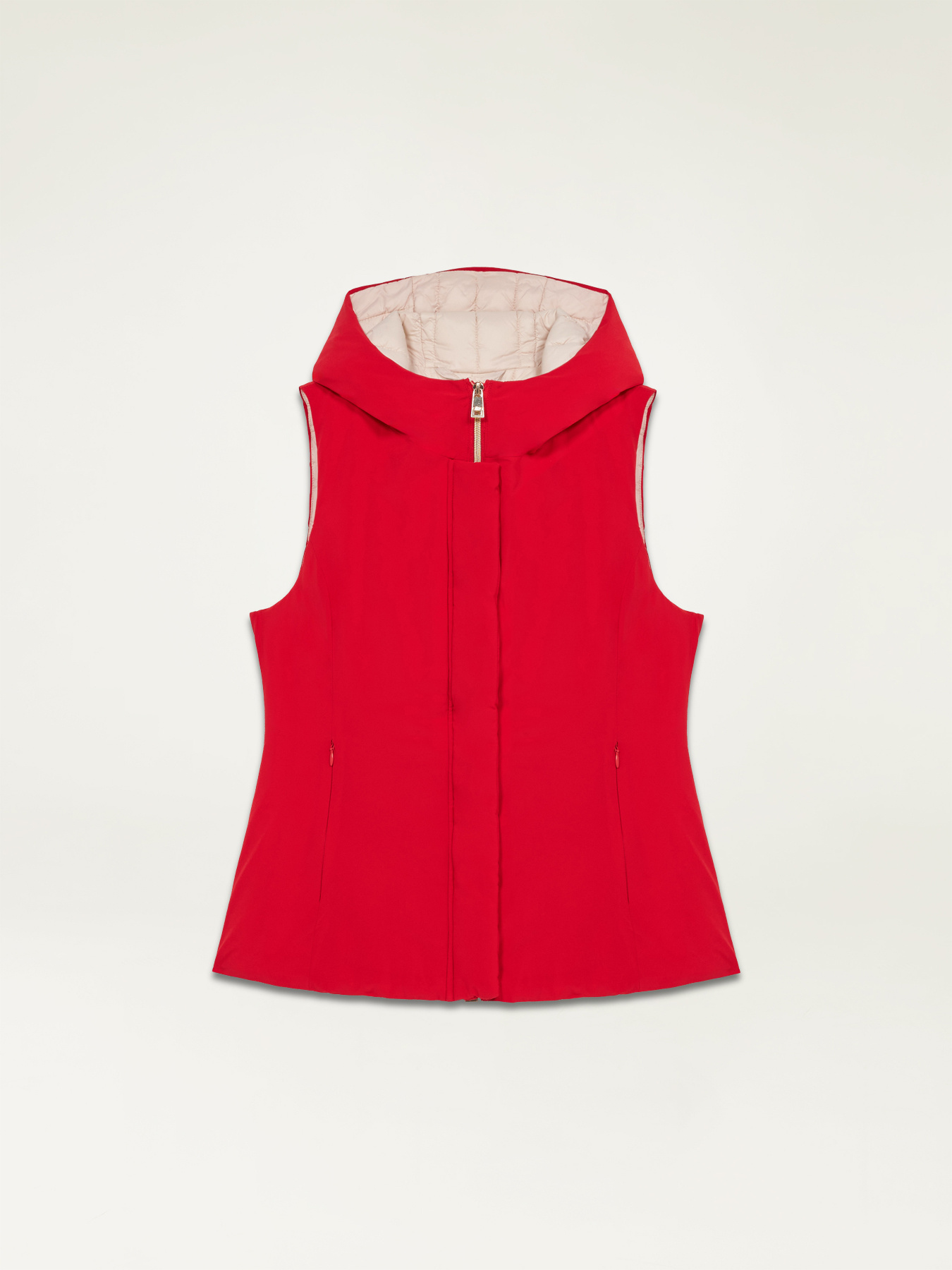 Piumino smanicato con interno a contrasto image number 3