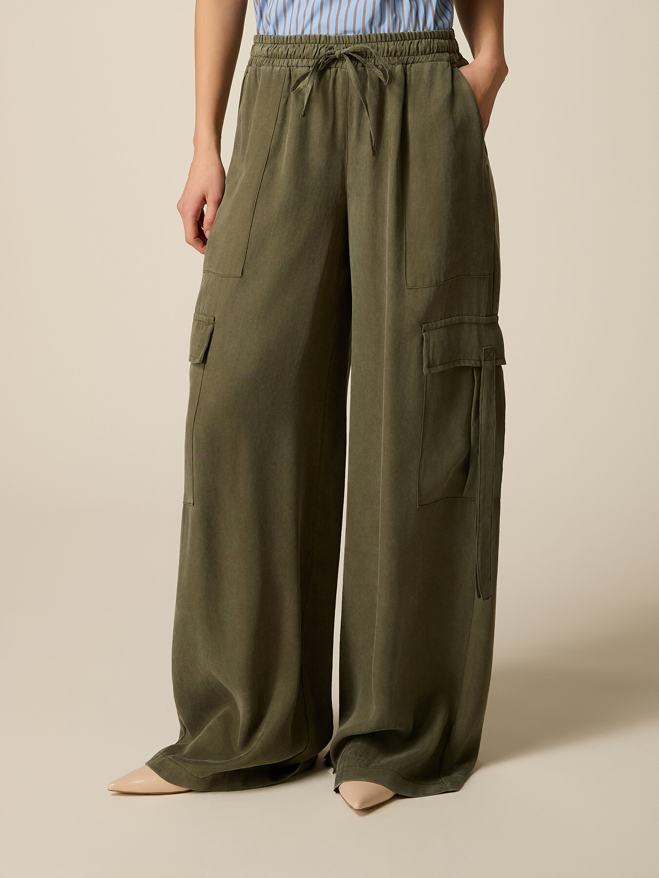 Pantalon cargo en tencel image number 3