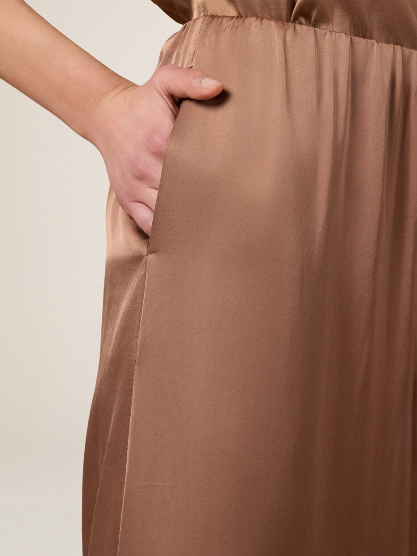 Palazzo pants in satin image number 2