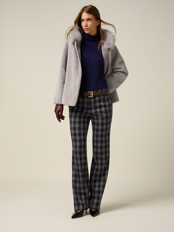 Pantaloni cu picior drept din flanelă în carouri