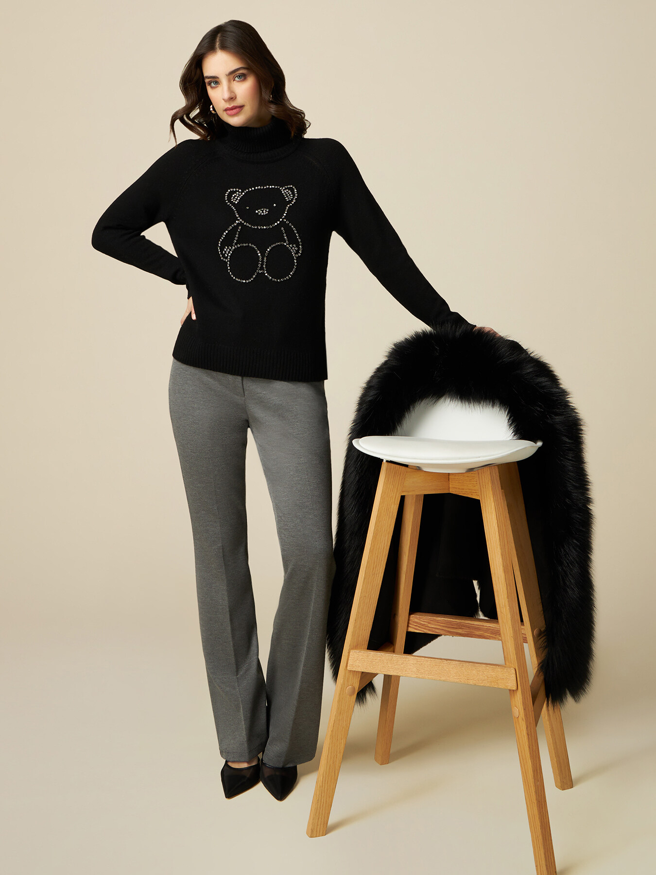 Dolcevita misto lana con castoni image number 3