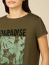T-Shirt mit Aufdruck und Pailletten image number 2