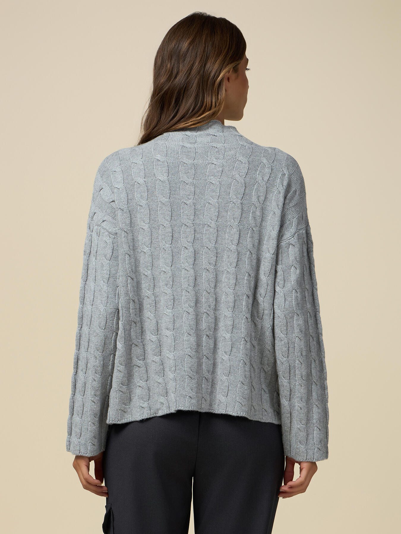 Pullover aus Kaschmirgemisch mit Zopfmuster image number 1