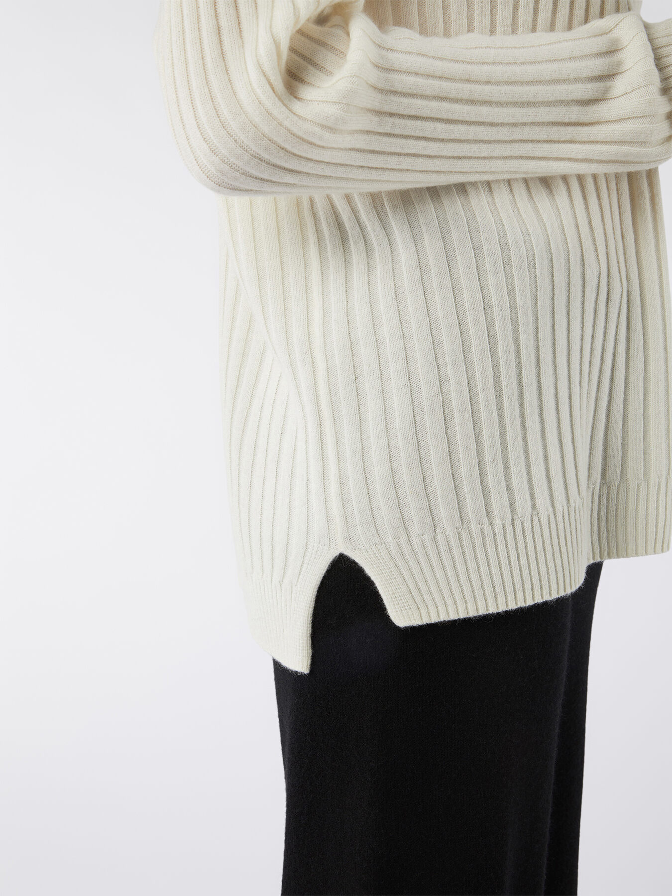 Pullover im Rippstrick aus Kaschmirgemisch image number 2