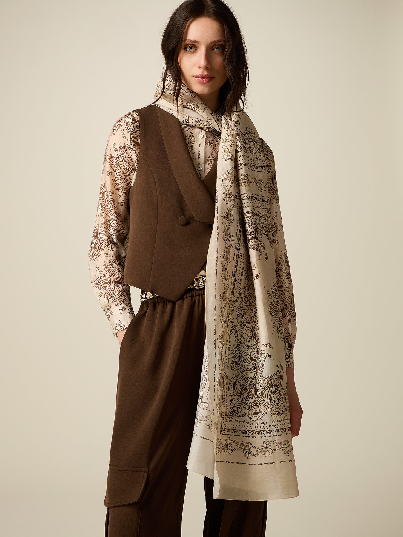 Fantasy scarf image number 0