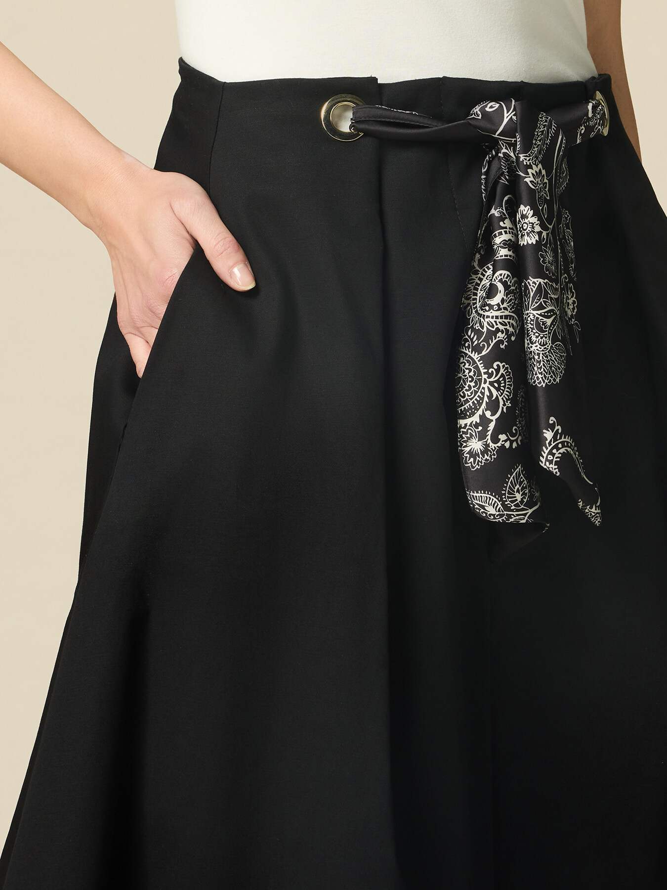 Jupe avec ceinture foulard image number 2