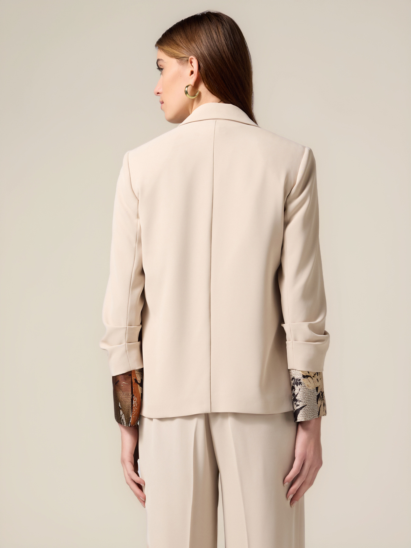 Blazer monopetto in tessuto fluido image number 1