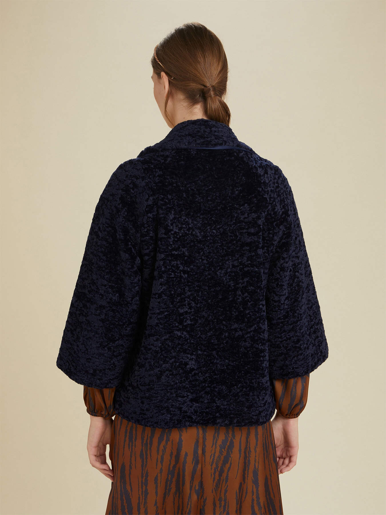 Fur effect cape image number 2