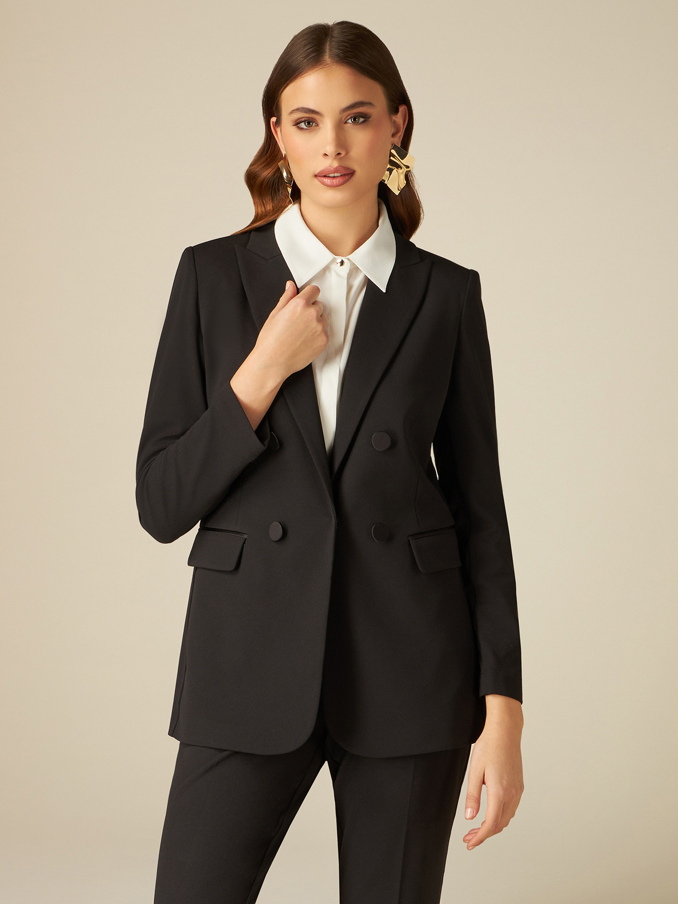 Blazer with covered buttons image number 0