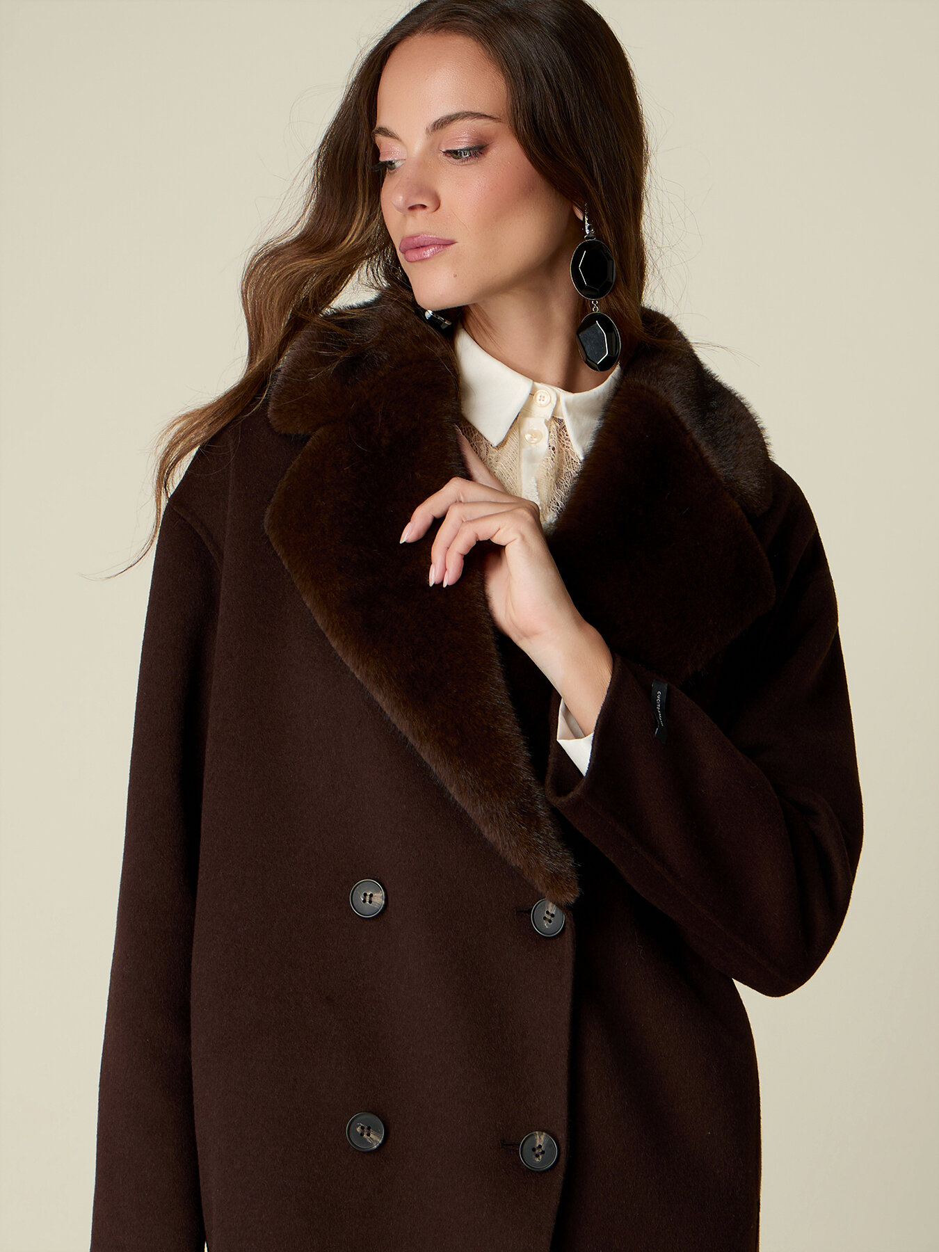 Wool blend double-breasted coat image number 4
