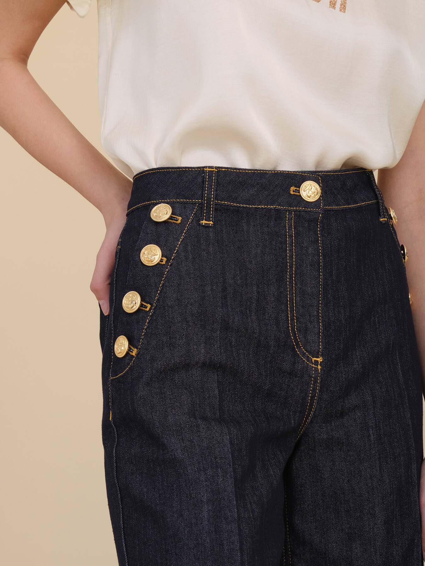 Flared wide-leg jeans image number 2