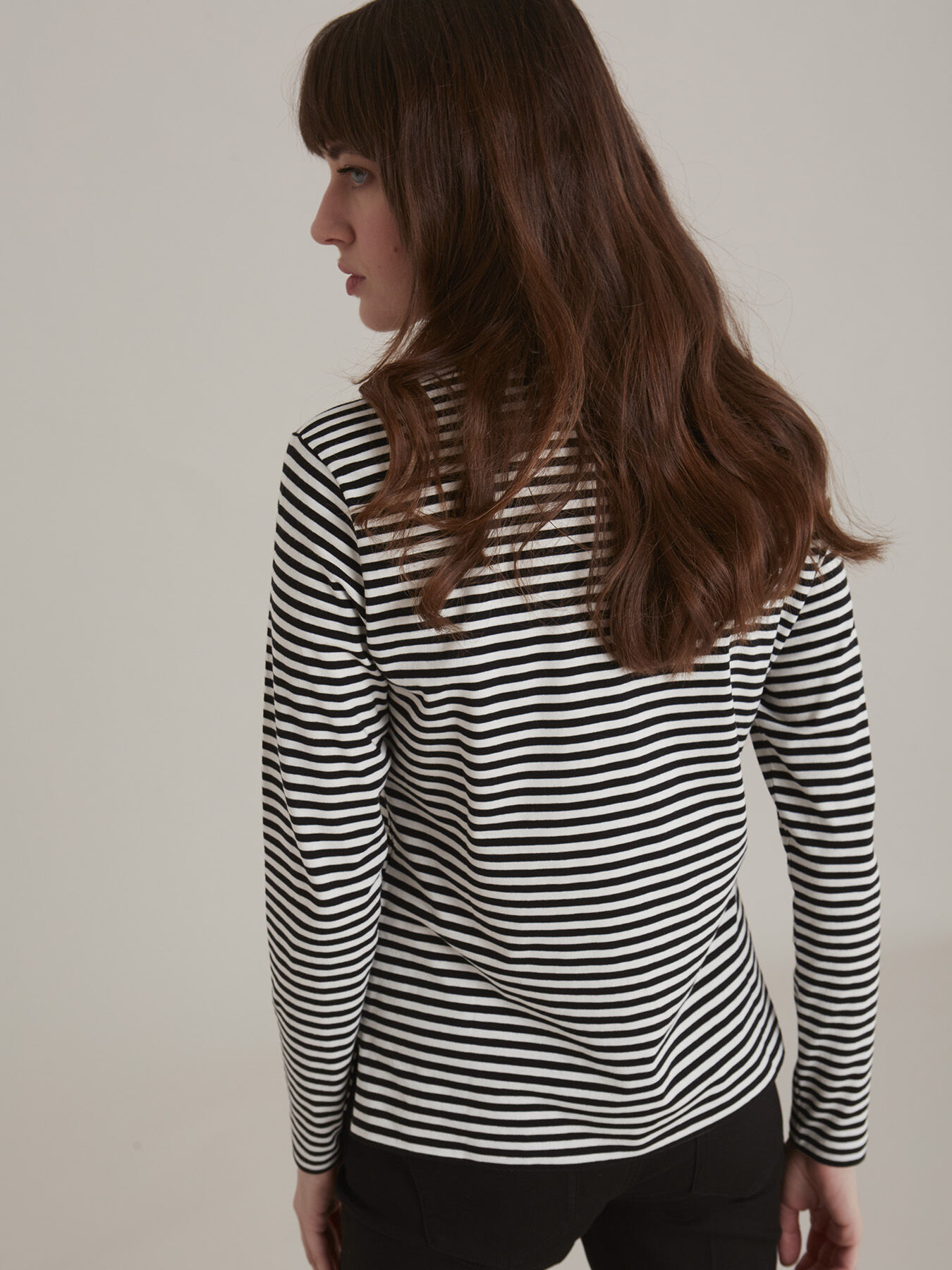 Camiseta de manga larga a rayas image number 1