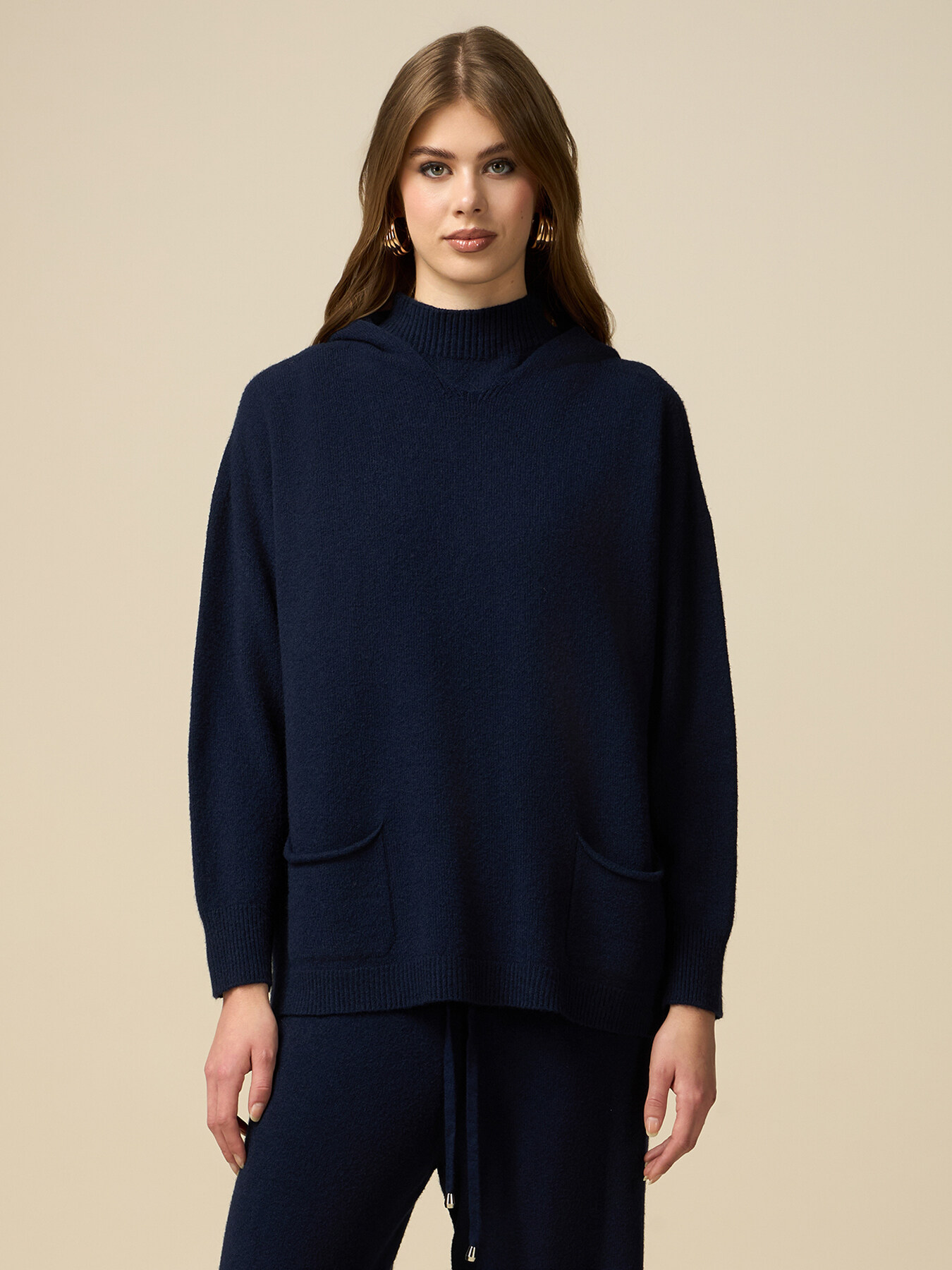 Pull oversize &agrave; capuche image number 0