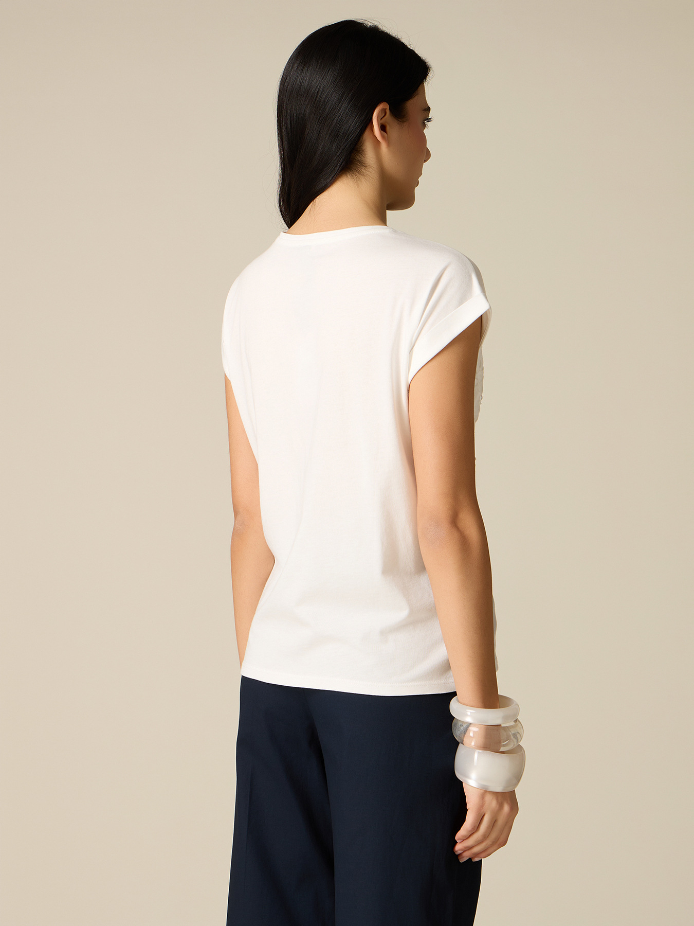 T-shirt with appliqu&eacute; and pearls image number 1