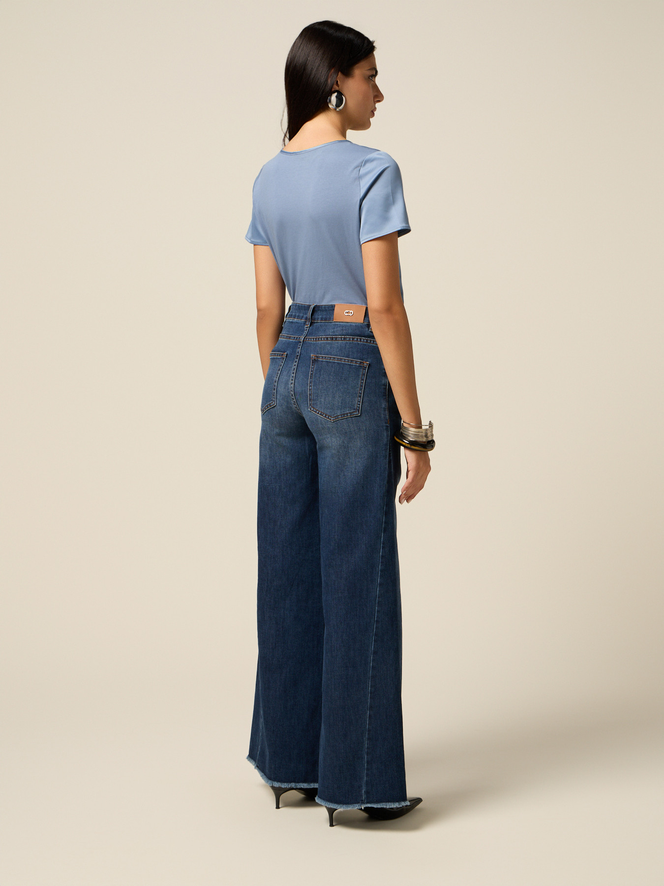 Palazzo-Jeans mit Schmuck-Patches image number 1