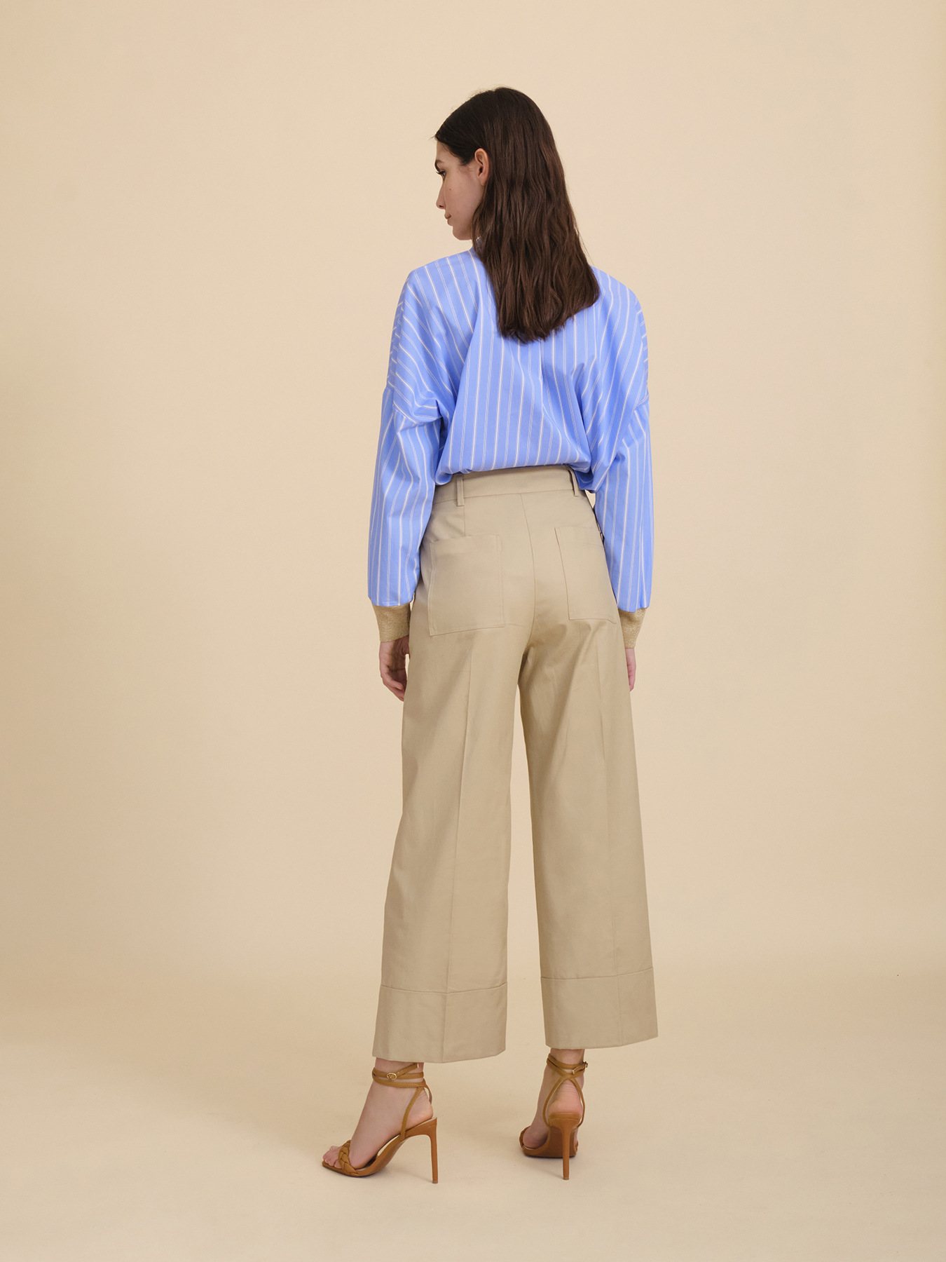 Boyish trousers with turn-up image number 1