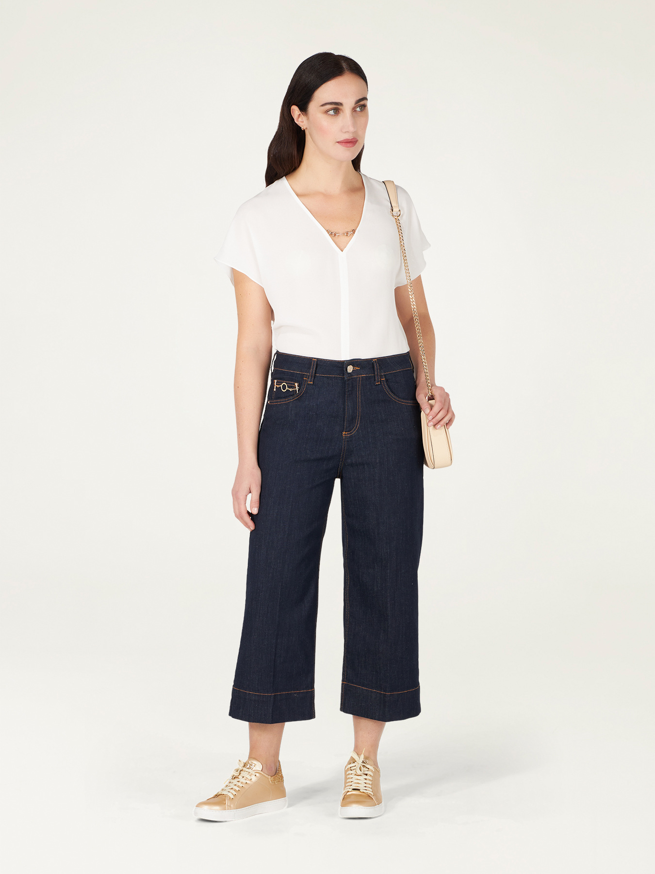 Osaka cropped jeans with chain detail image number 0