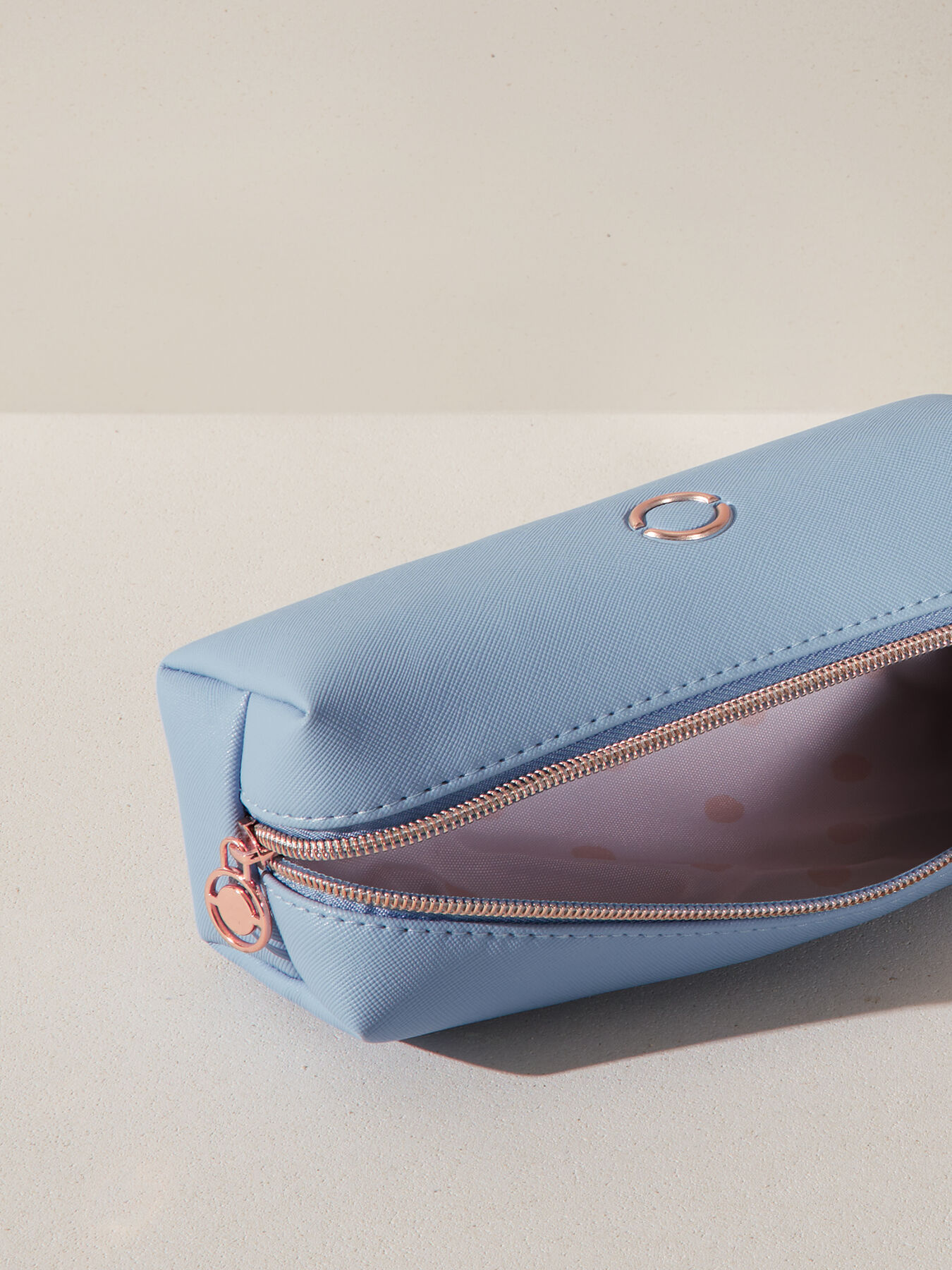 Estuche efecto piel image number 1