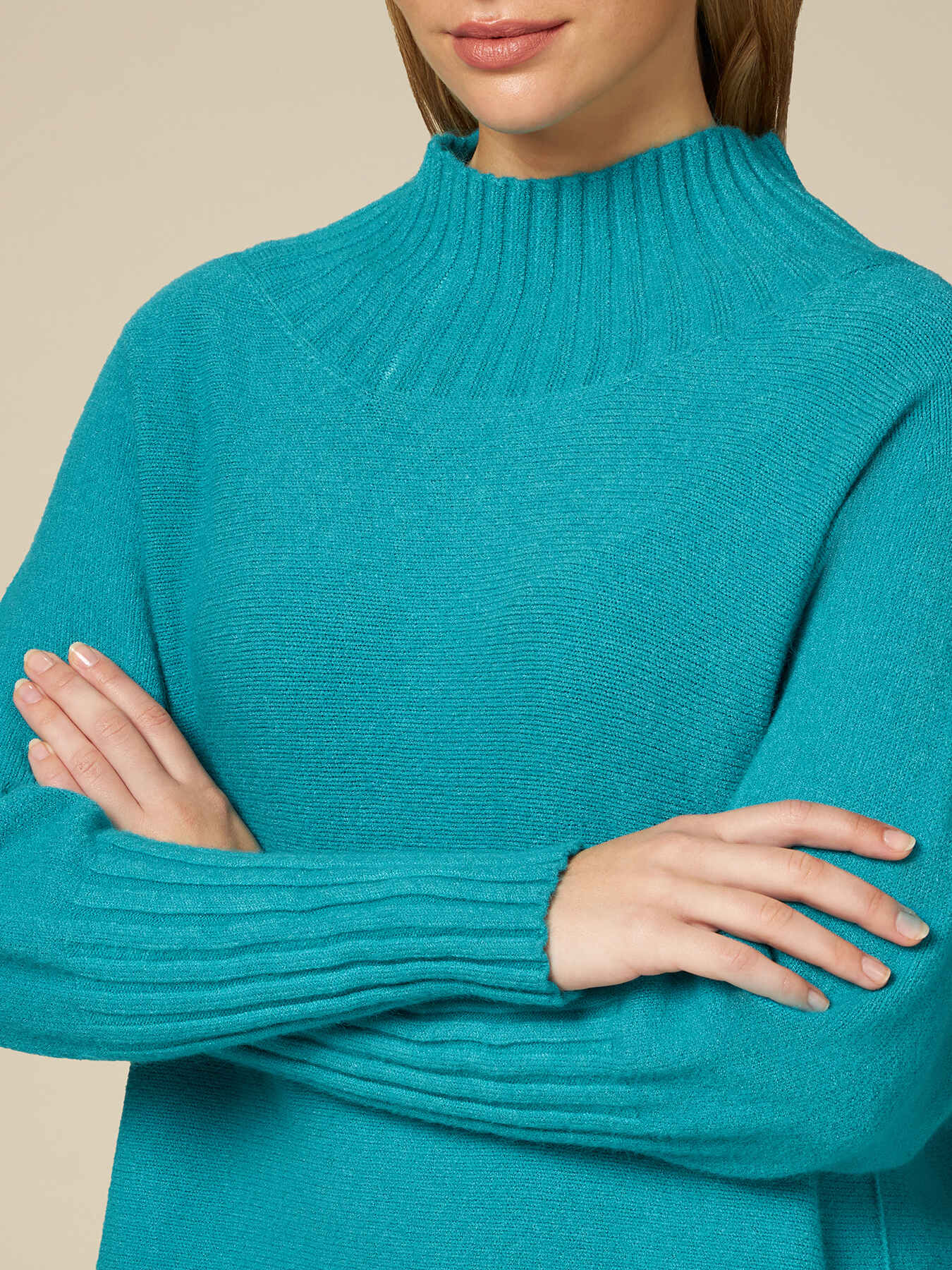 Oversize-Pullover ohne N&auml;hte mit hohem Kragen image number 2