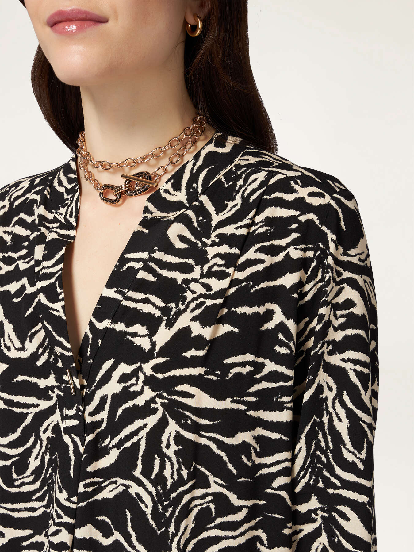 Viscose animal print blouse image number 3