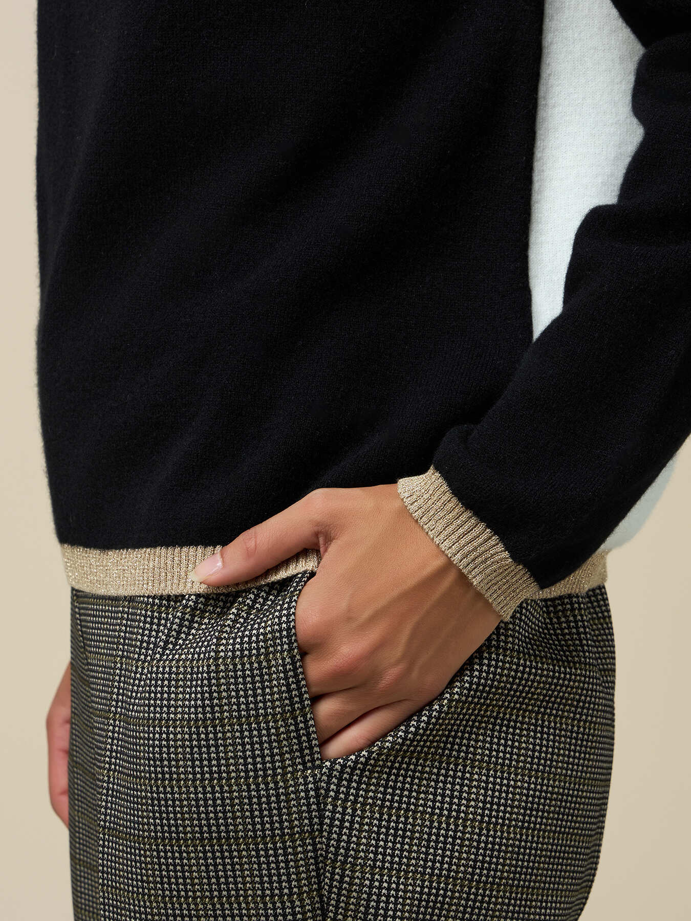 Pull bicolore 100% laine image number 2