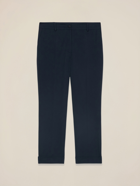 Cropped pants in cr&ecirc;pe fabric