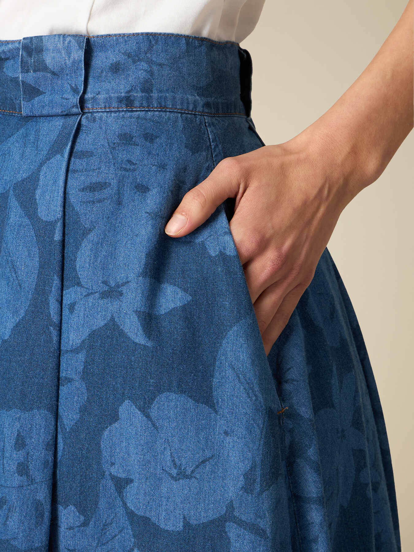 Gonna midi effetto denim fantasia image number 2