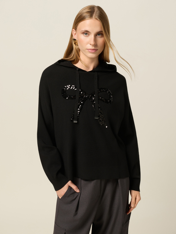 Sweat &agrave; capuche et paillettes