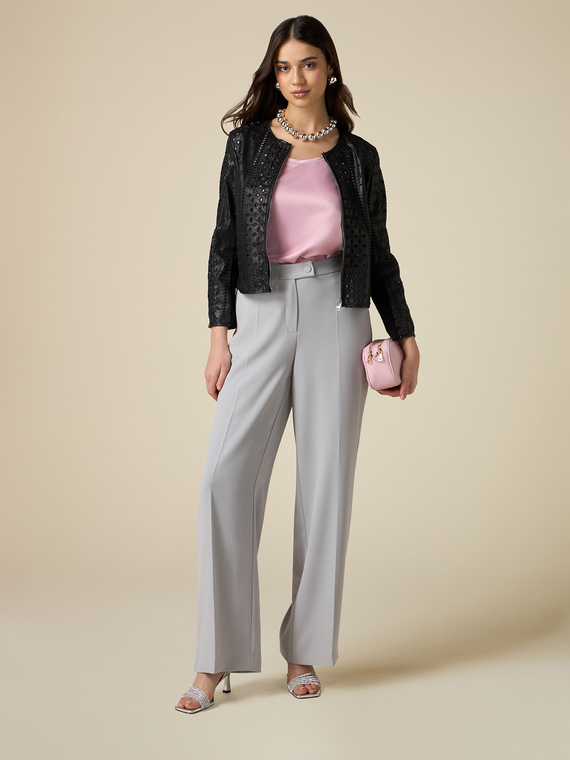 Trousers in flowing stretch fabric