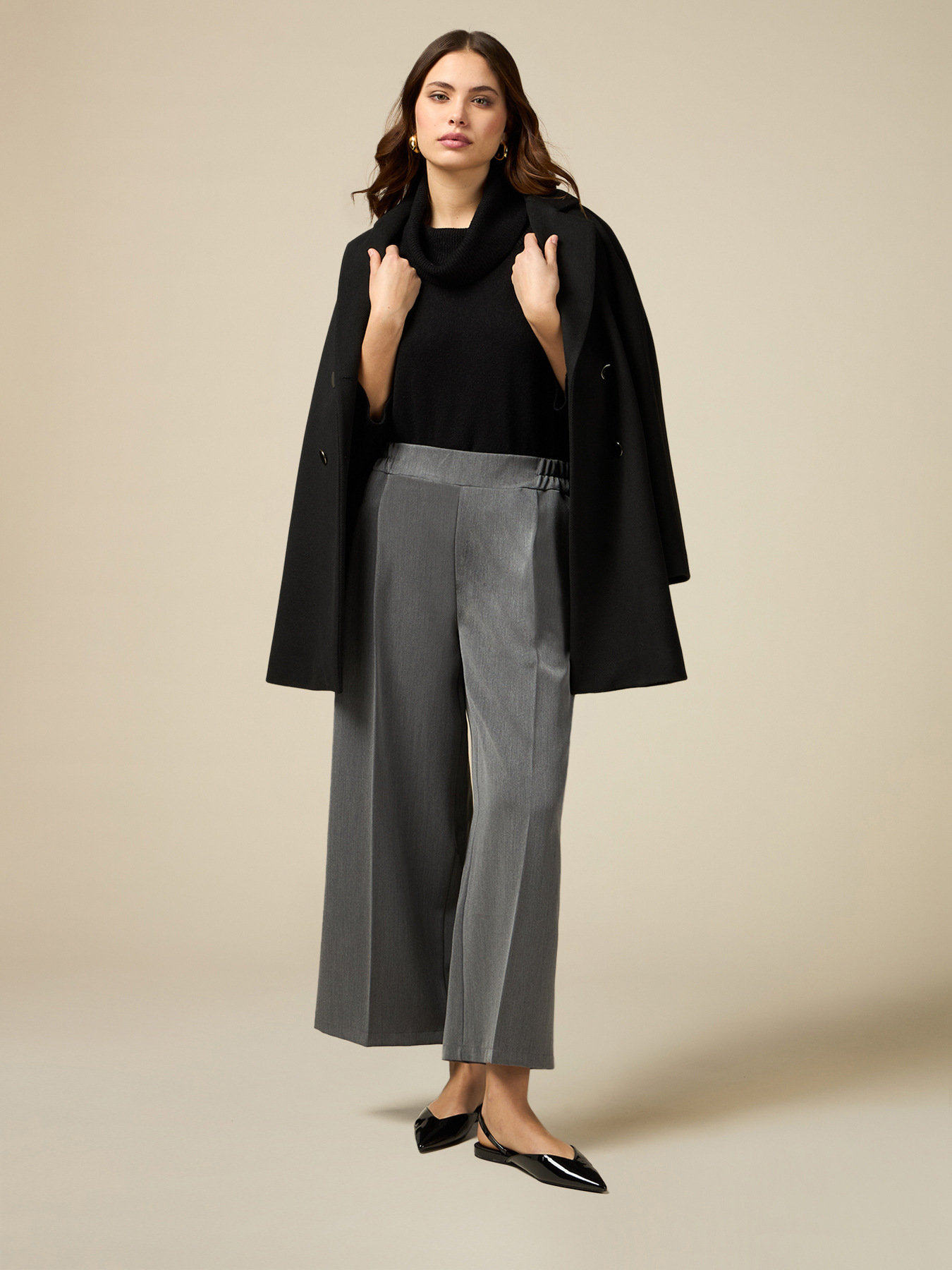 Pantaloni a palazzo cropped image number 0
