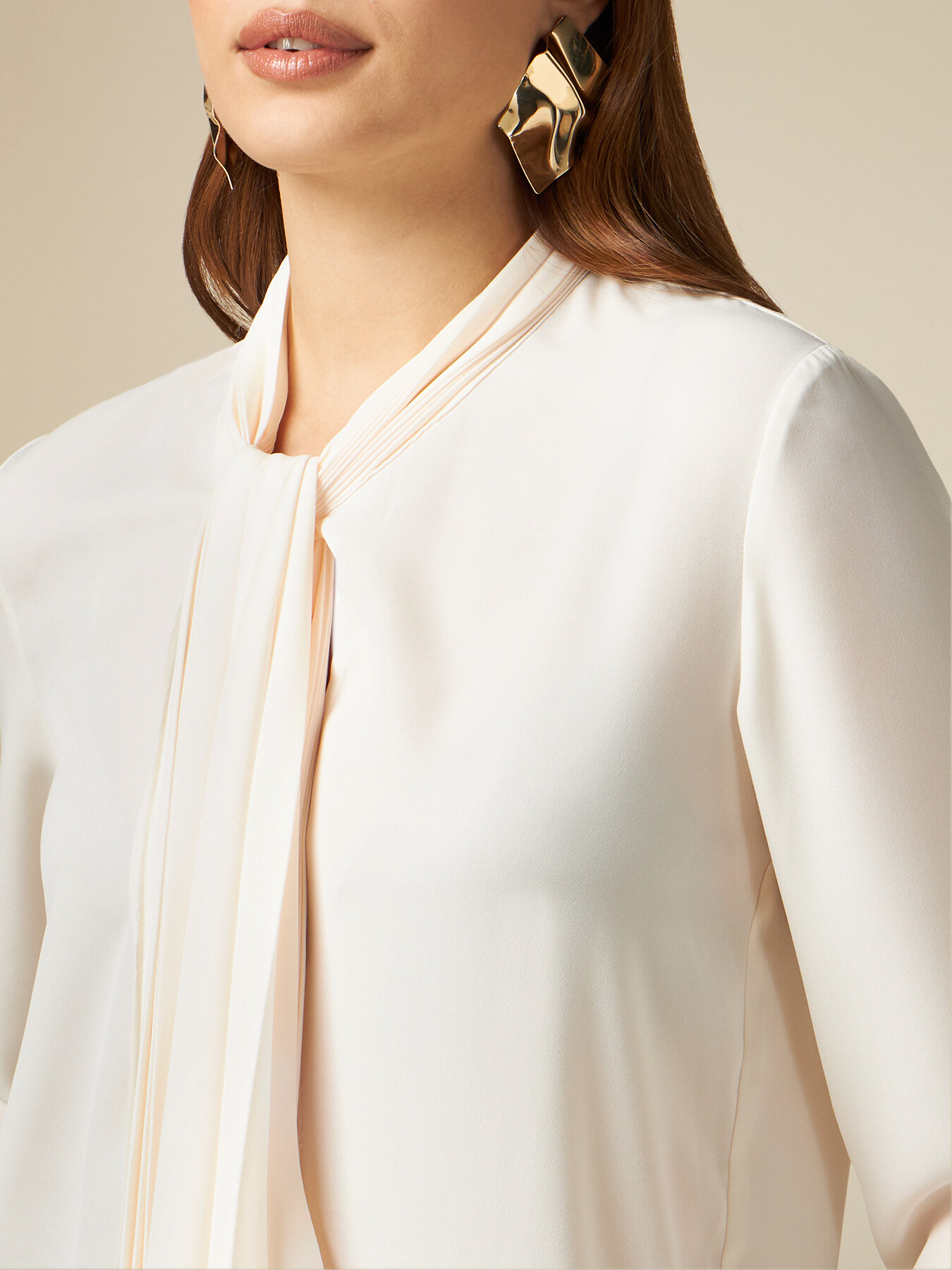 Blouse avec foulard pliss&eacute; image number 2