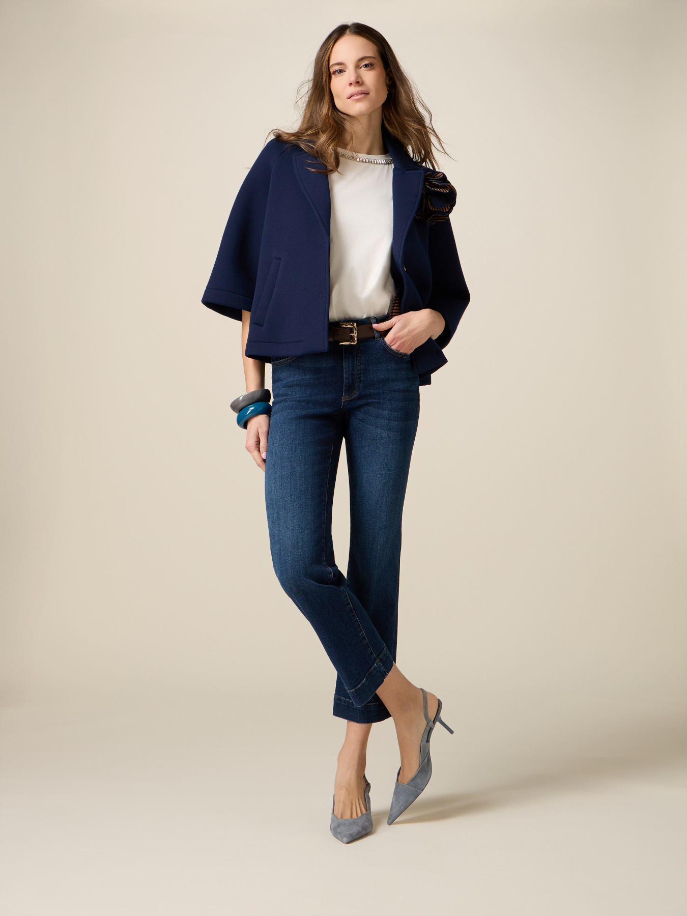 Cropped jeans image number 0