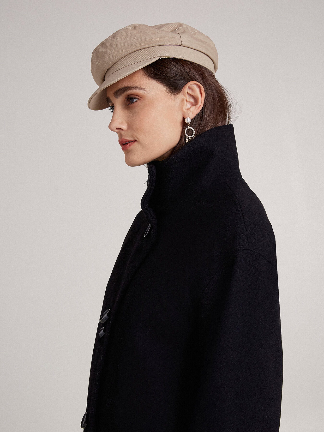 Cocoon-Mantel image number 2