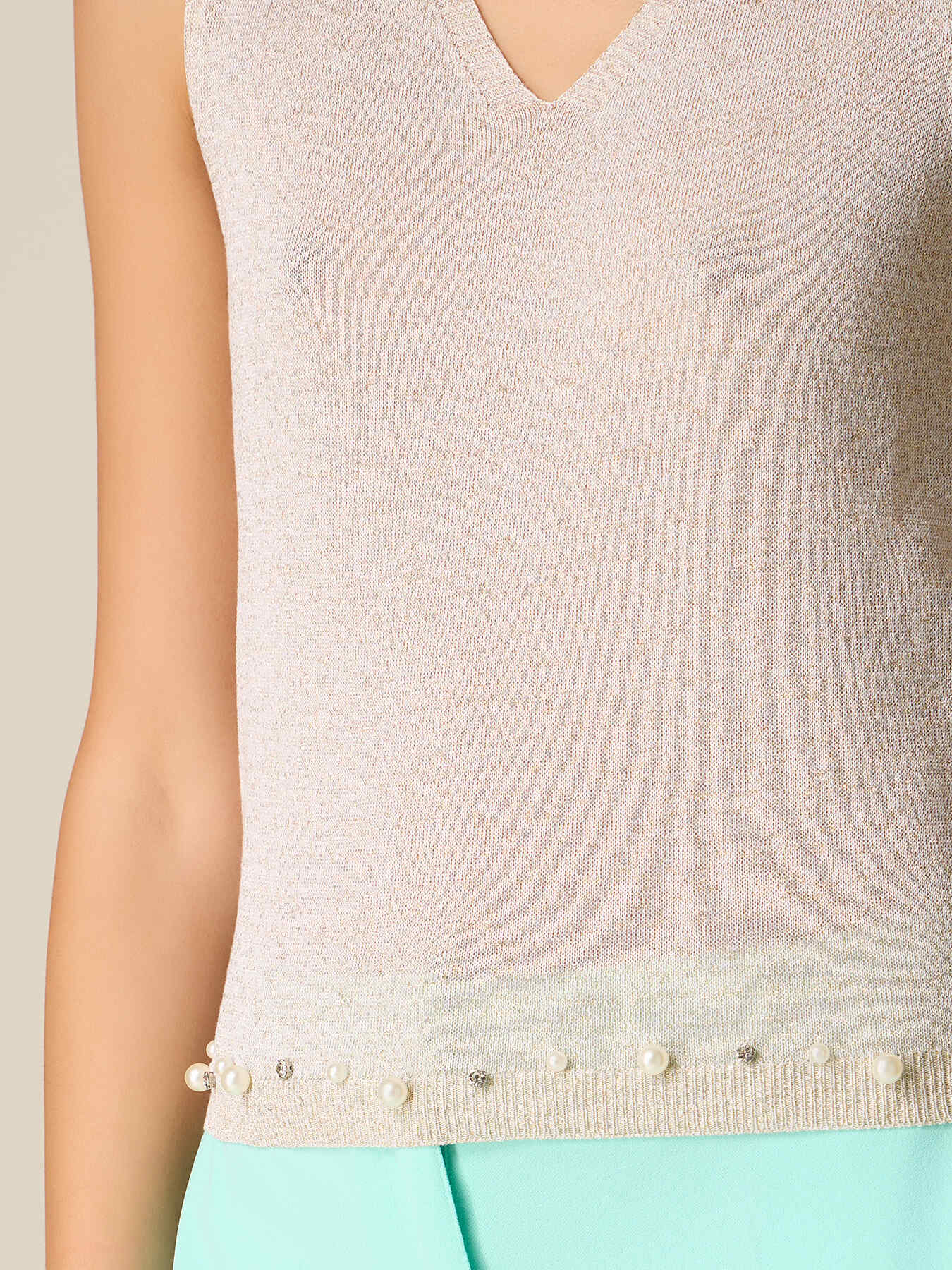 Stricktop aus Lurex mit Schmuckstickerei image number 2