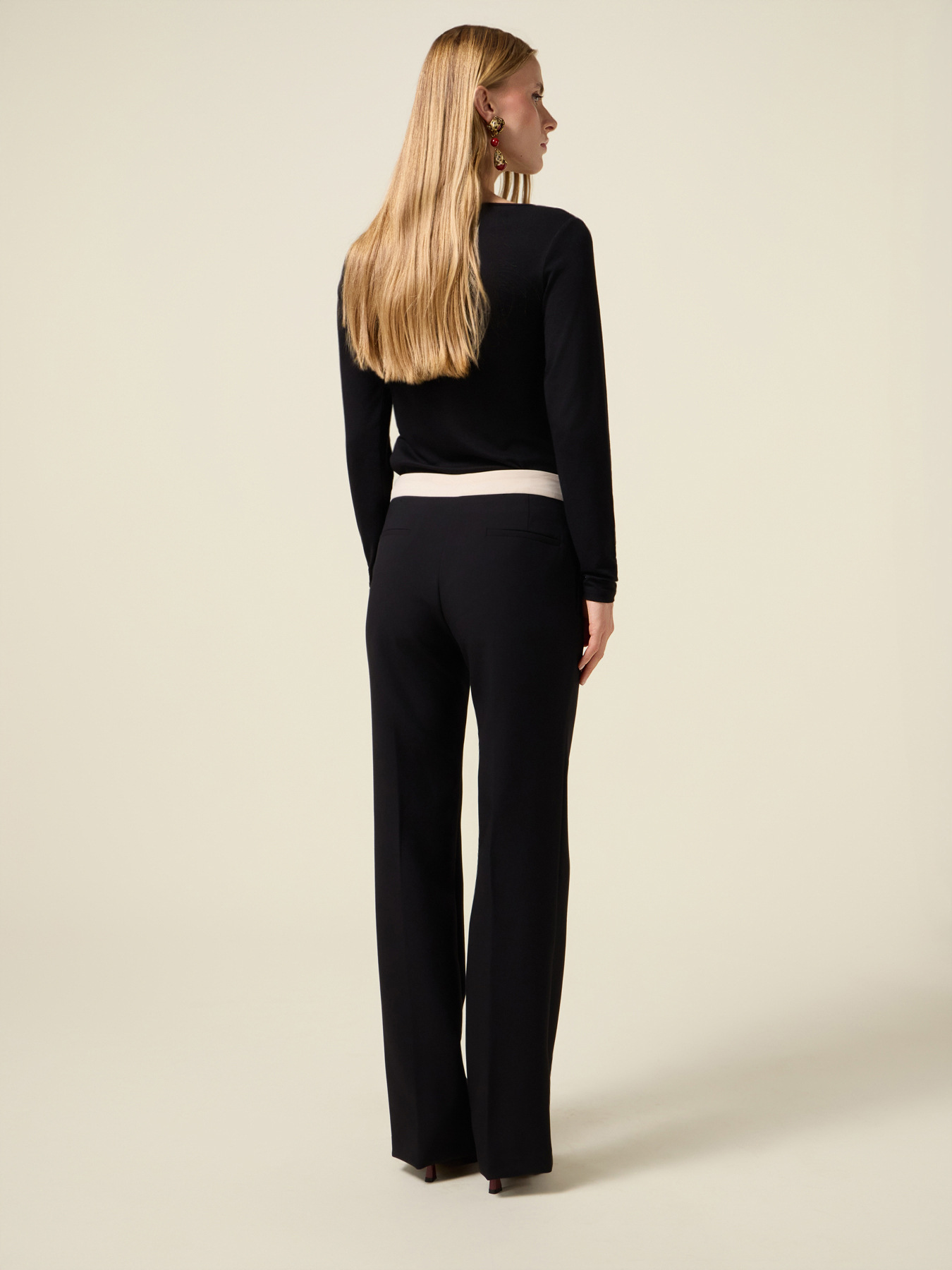 Pantalon palazzo avec d&eacute;tail contrastant image number 1