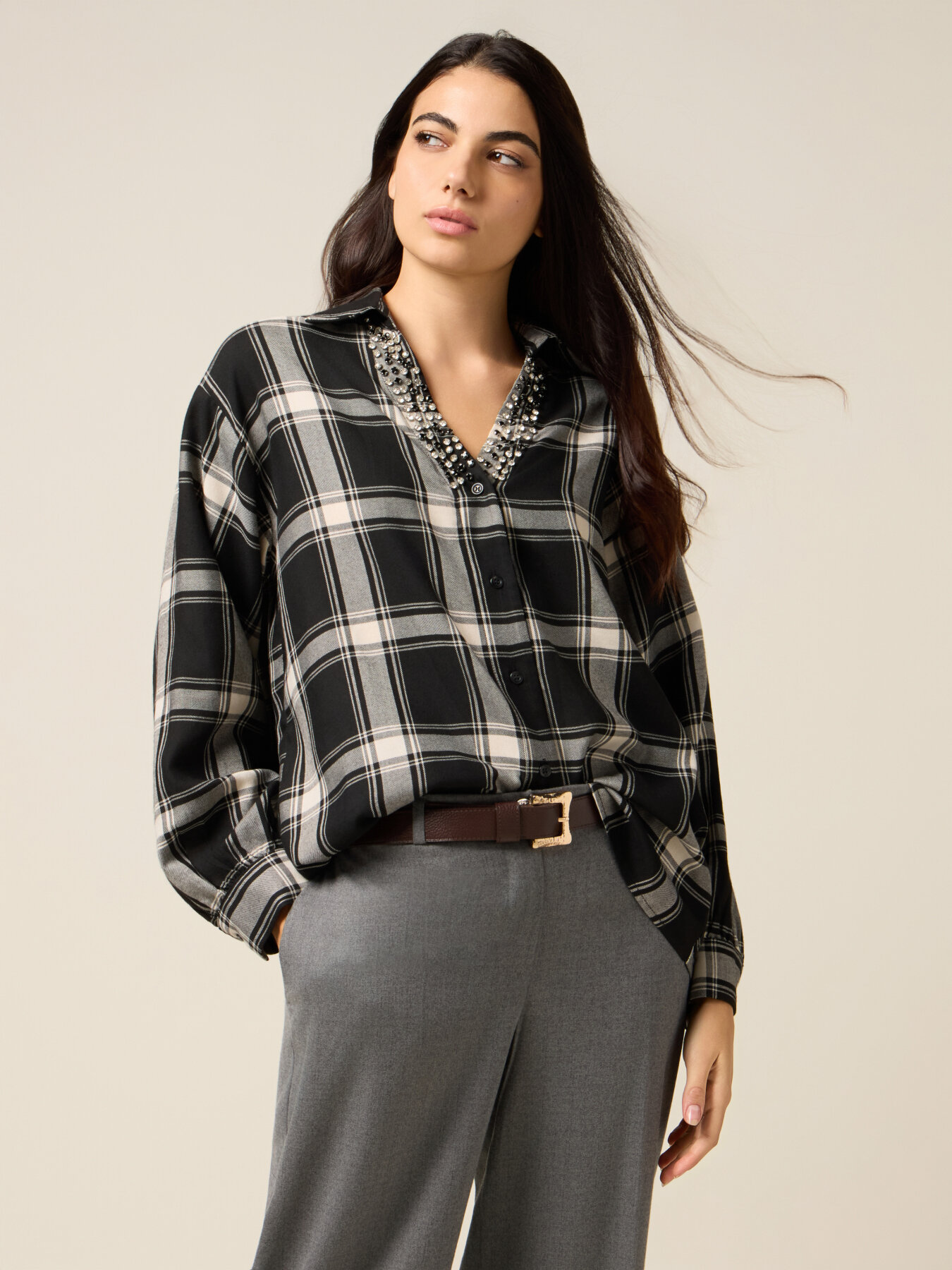 Camisa de cuadros con engastes image number 0