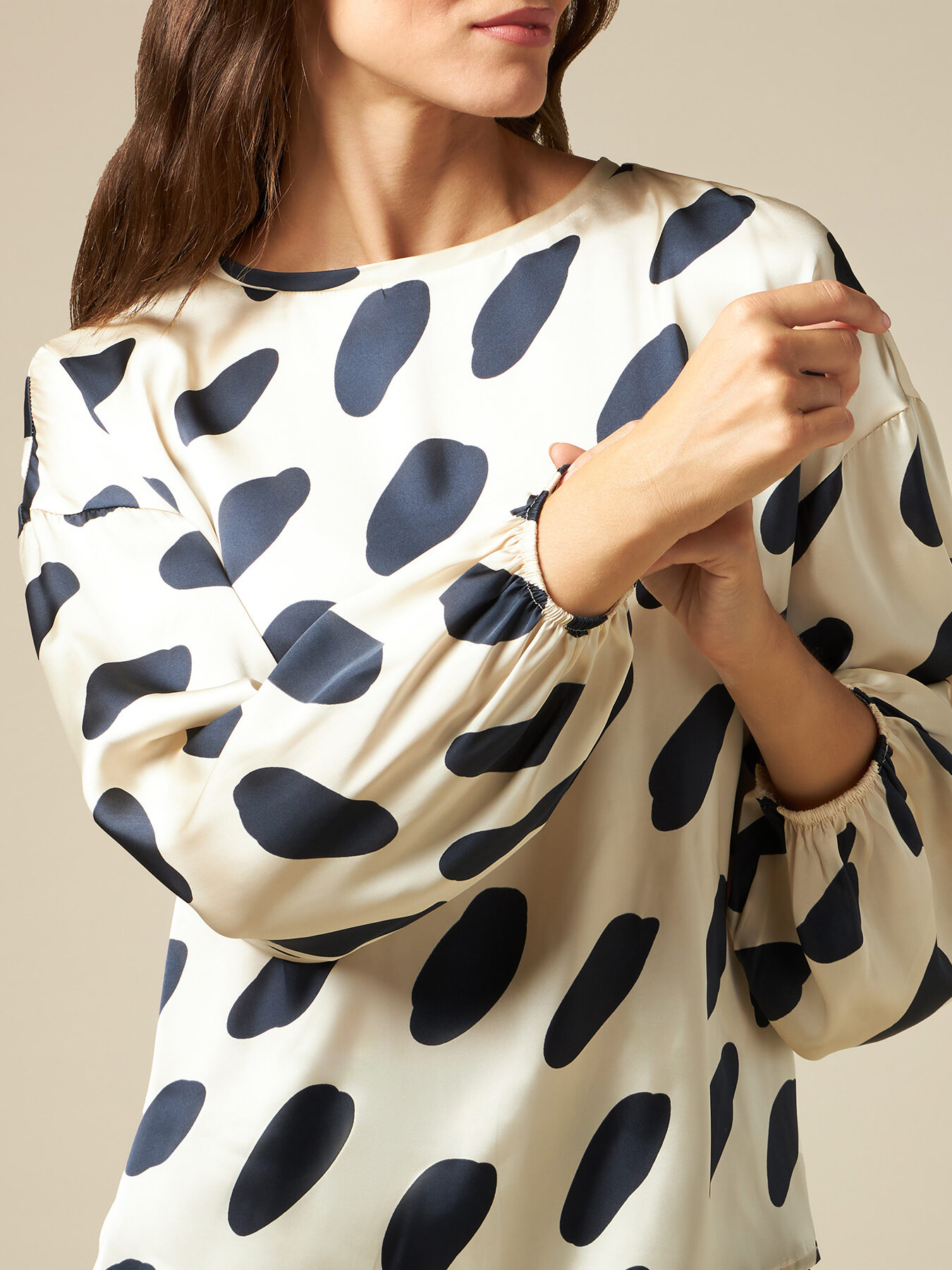 Blusa in raso fantasia image number 2