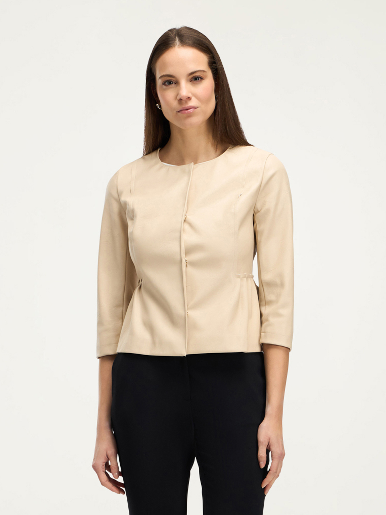 Chaqueta peplum efecto piel image number 0