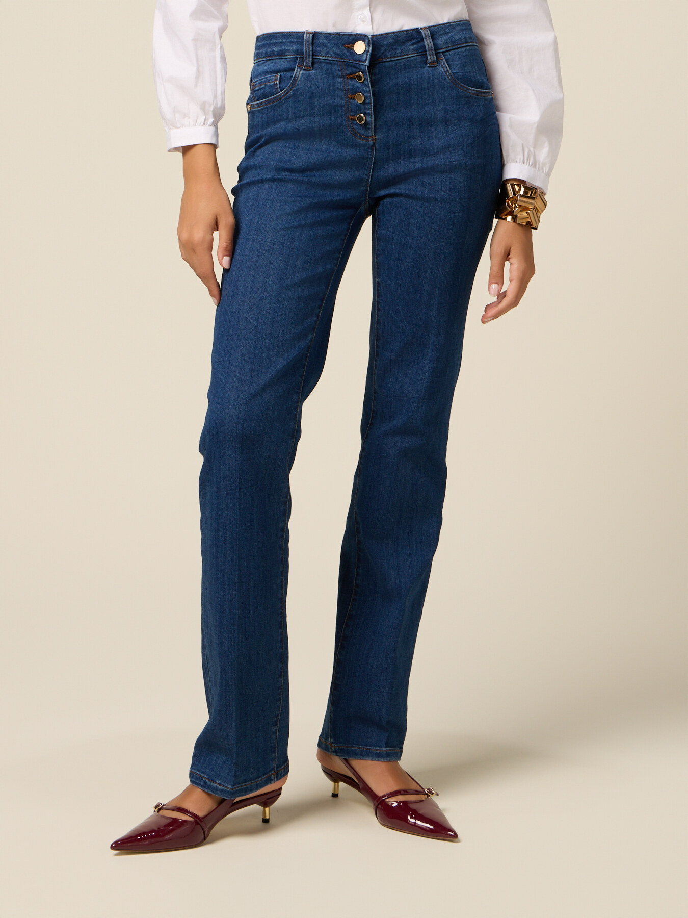 Jean regular en denim avec boutons image number 3